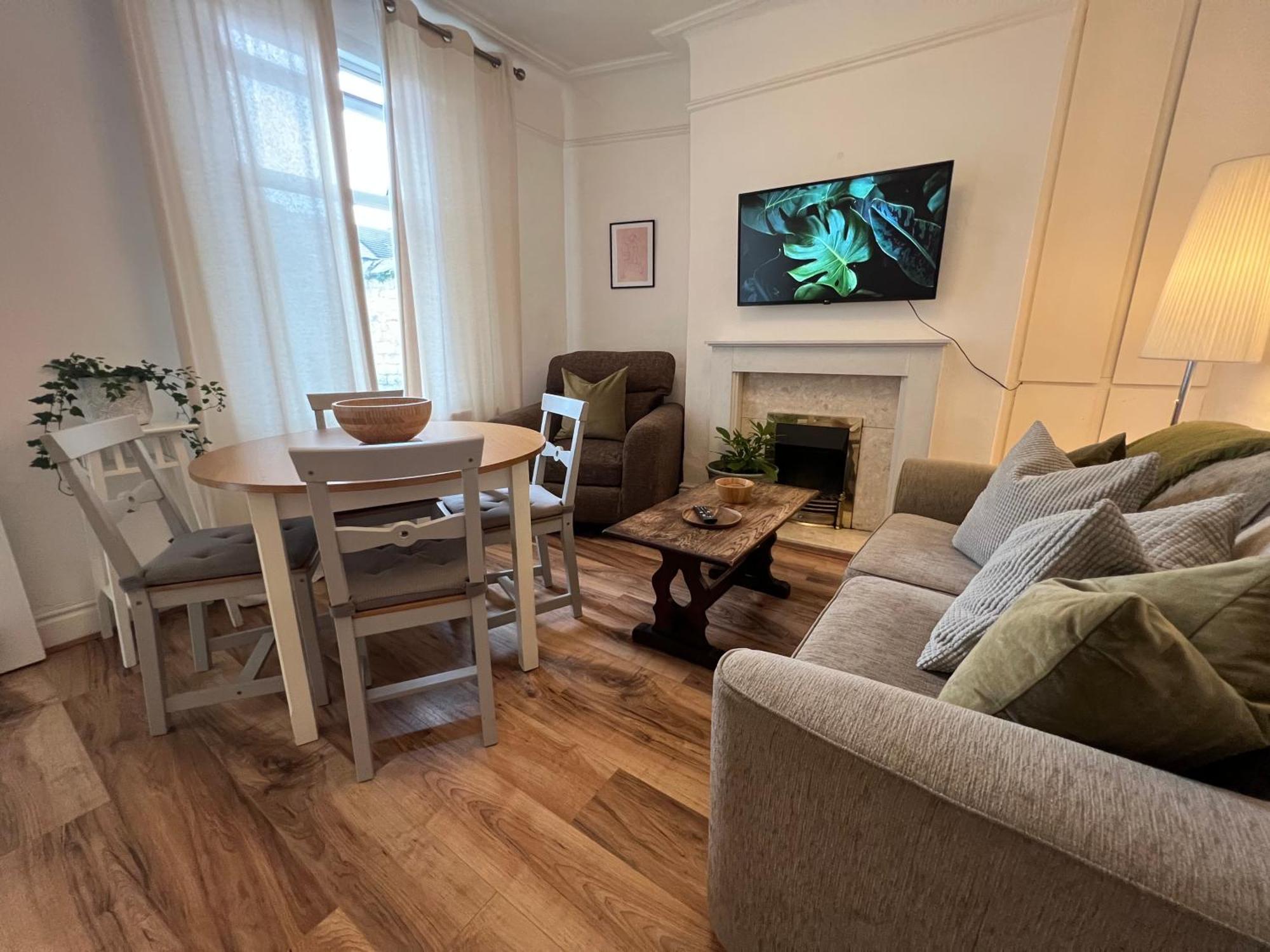2025 Award Winner Liverpool Ivy House - 4 Bedrooms Buitenkant foto